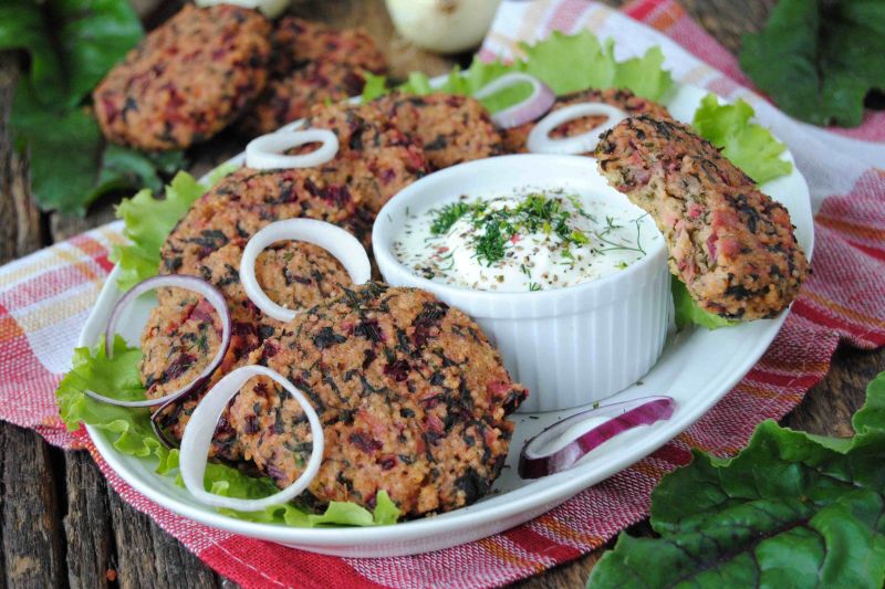 Pieczone kotlety z botwinką