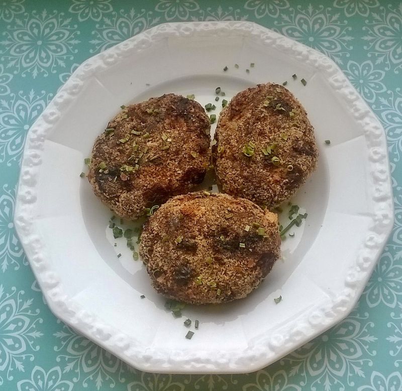 Pieczone kotlety z pieczarkami i papryką Pieczone kotlety z pieczarkami i papryką