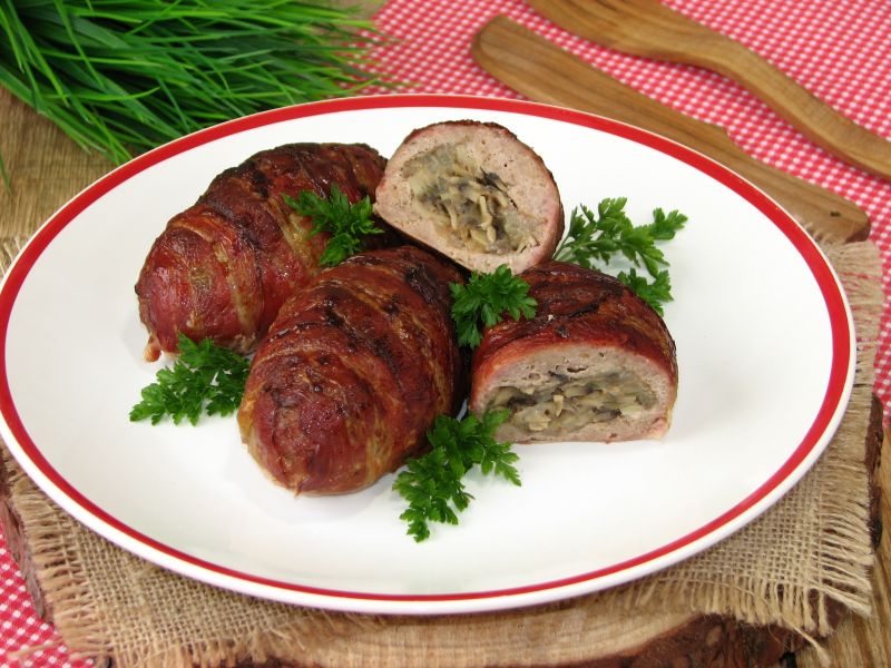 Pieczone mielone z pieczarkami i boczkiem  Pieczone mielone z pieczarkami i boczkiem