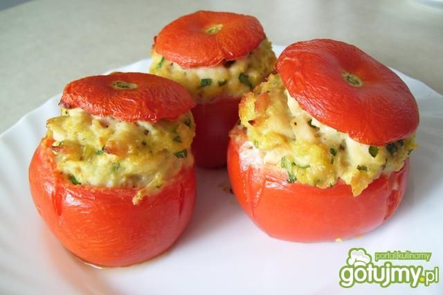 Pieczone nadziewane pomidory