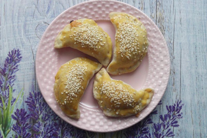 Pieczone pierogi pizzowe