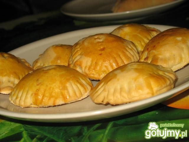 Pieczone pierogi z cykorią radicchio Pieczone pierogi z cykorią radicchio
