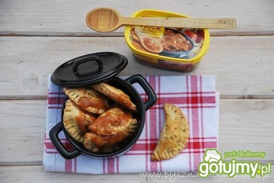 Pieczone pierogi z mięsem