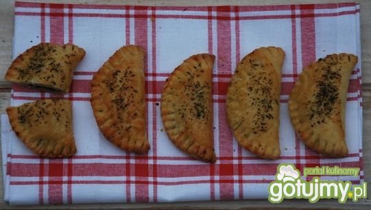 Pieczone pierogi z pieczarkami Pieczone pierogi z pieczarkami