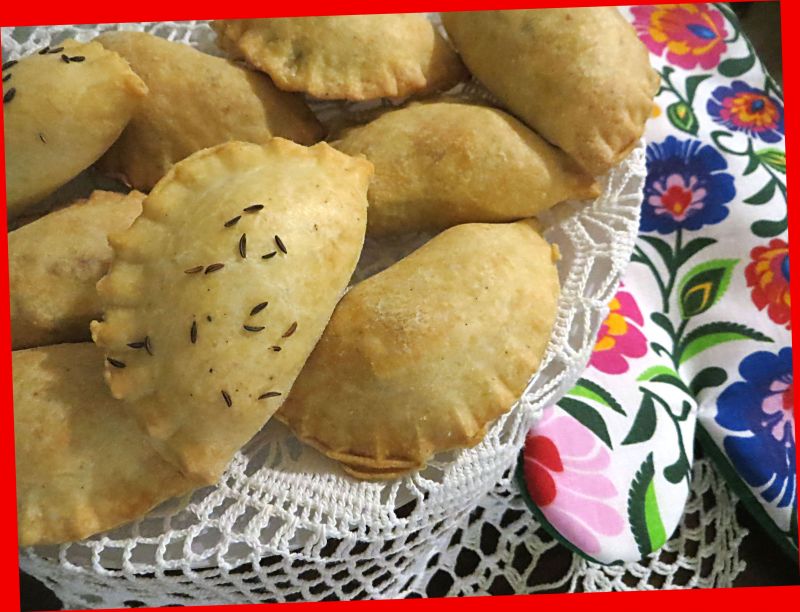 Pieczone pierogi z tuńczykiem Pieczone pierogi z tuńczykiem