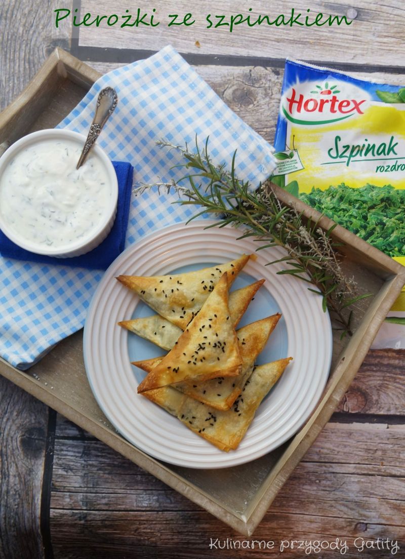 Pieczone pierożki ze szpinakiem Pieczone pierożki ze szpinakiem