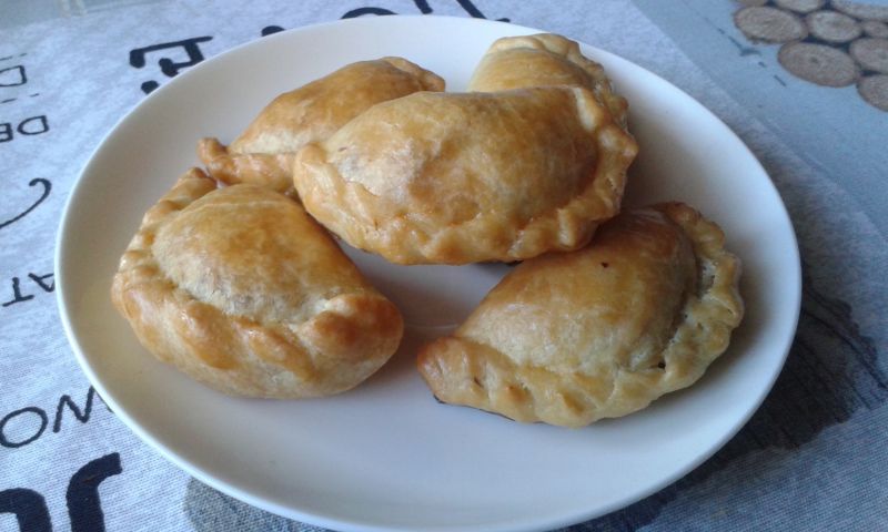 Pieczone pierożki ze szpinakiem Pieczone pierożki ze szpinakiem