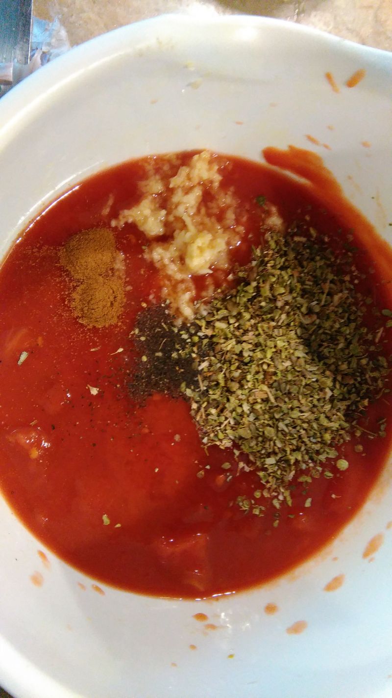 Pieczone pulpeciki w sosie pomidorowym z mozarelą
