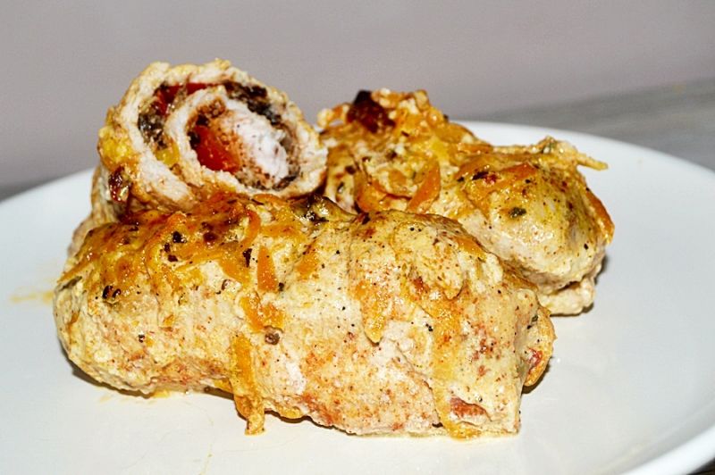 Pieczone roladki pod marchewkową pierzynką Pieczone roladki pod marchewkową pierzynką