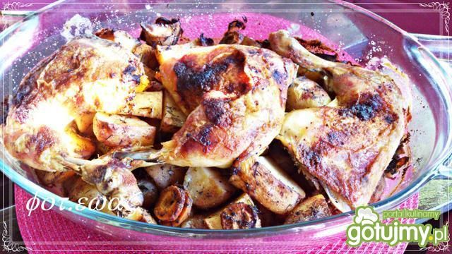 Pieczone uda na ziemniakach
