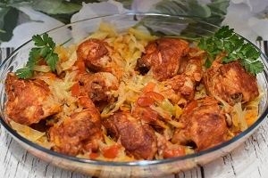 Pieczone udka na kapuście Pieczone udka na kapuście