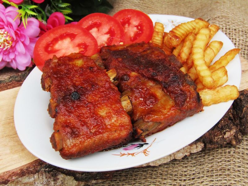 Pieczone żeberka z ketchupowej marynacie Pieczone żeberka z ketchupowej marynacie
