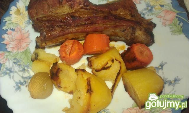 Pieczone żeberka z warzywami Pieczone żeberka z warzywami