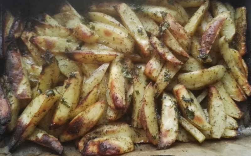 Pieczone ziemniaczki czosnkowo-ziołowe Pieczone ziemniaczki czosnkowo-ziołowe