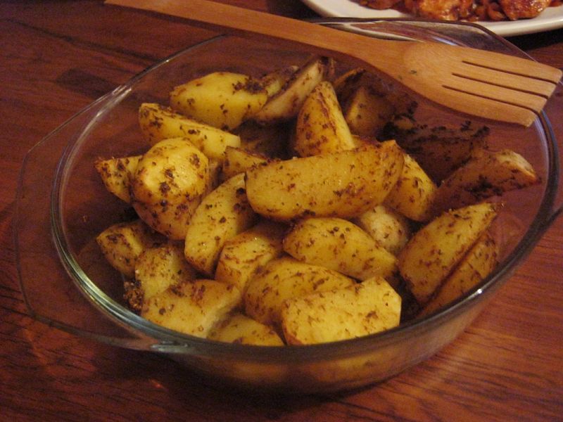 Pieczone ziemniaczki z oregano Pieczone ziemniaczki z oregano