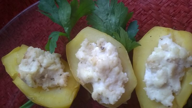 Pieczone ziemniaki z chrzanem