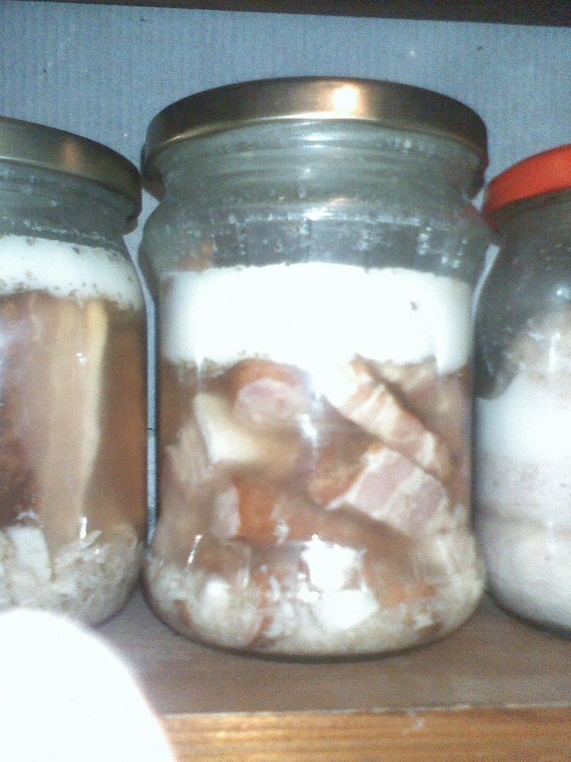 Pieczony boczek w słoikach Pieczony boczek w słoikach