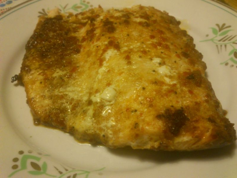 Pieczony filet z łososia  Pieczony filet z łososia