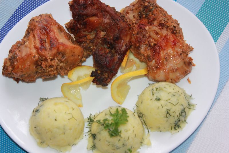 Pieczony królik w sosie słodko-kwaśnym Pieczony królik w sosie słodko-kwaśnym