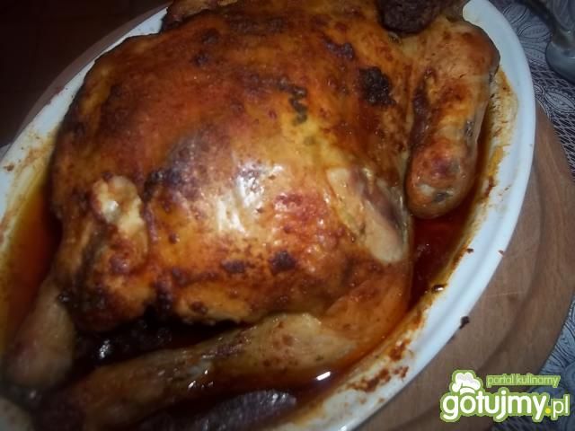 Pieczony kurczak z czosnkiem i melisą