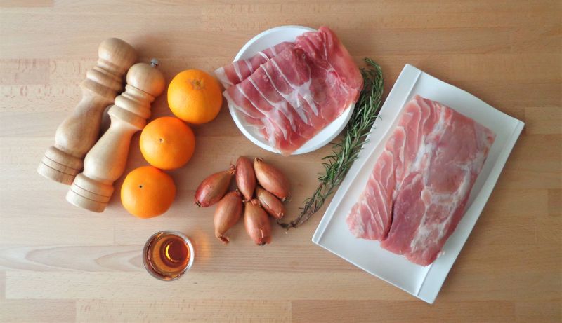 Pieczony schab z szynką parmeńską i pomarańczami  Pieczony schab z szynką parmeńską i pomarańczami