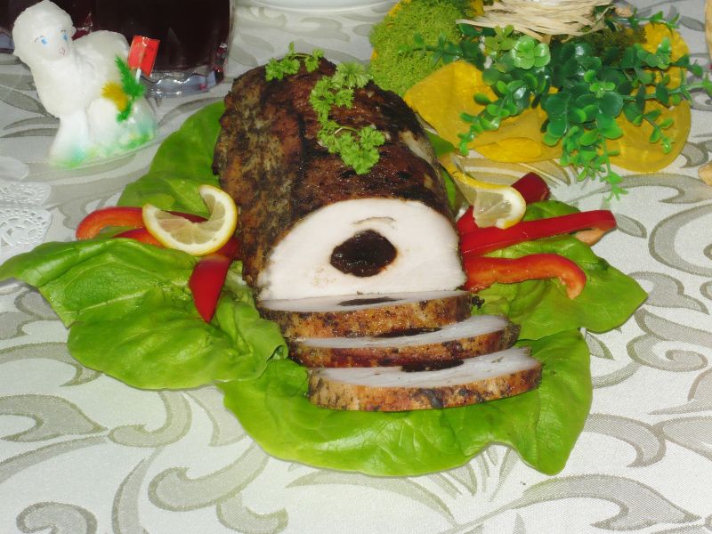 Pieczony schab ze śliwkami Pieczony schab ze śliwkami