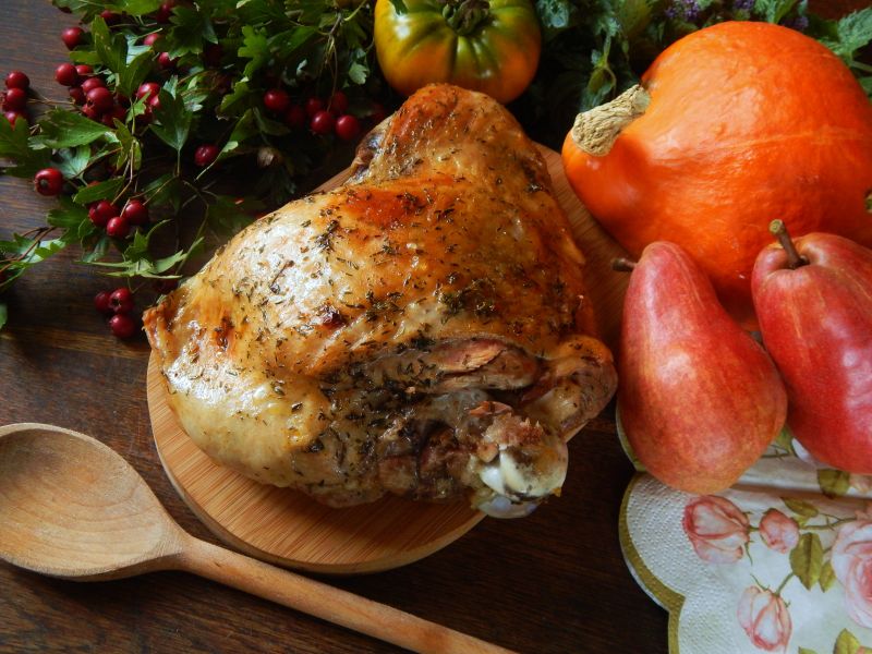 Pieczony udziec z indyka