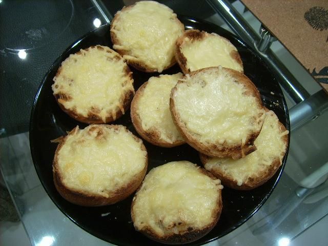 Pieczywko czosnkowe Pieczywko czosnkowe