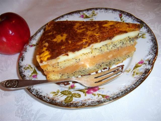 Piegowaty torcik jabłkowy 