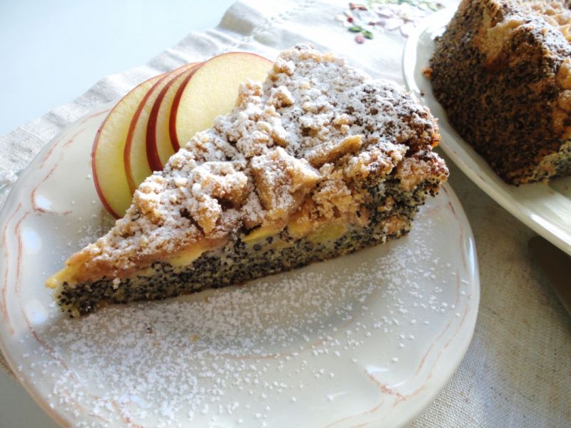 Piegus z jabłkami i cynamonową kruszonką Piegus z jabłkami i cynamonową kruszonką