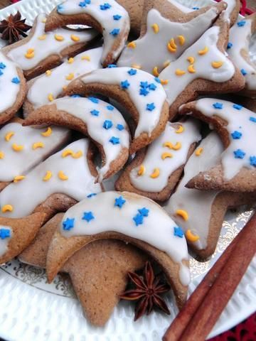 Pierniczki gwiezdne i księżycowe Pierniczki gwiezdne i księżycowe