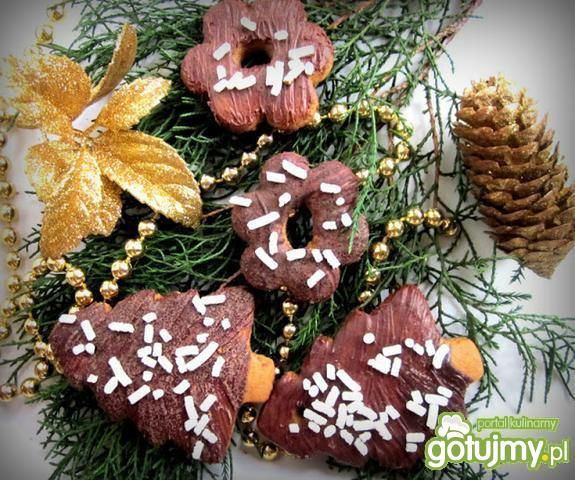 Pierniczki świąteczne (czekoladowe) Pierniczki świąteczne (czekoladowe)