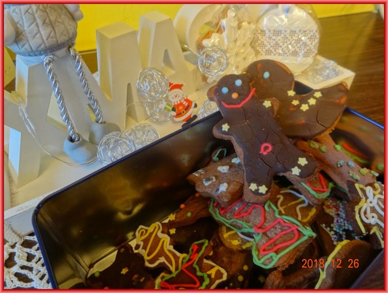 Pierniczki z mąki gryczanej i pszennej Pierniczki z mąki gryczanej i pszennej