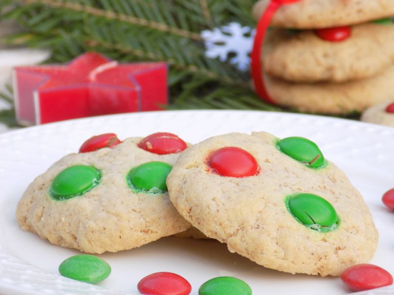 Pierniczkowe ciasteczka z cukierkami 