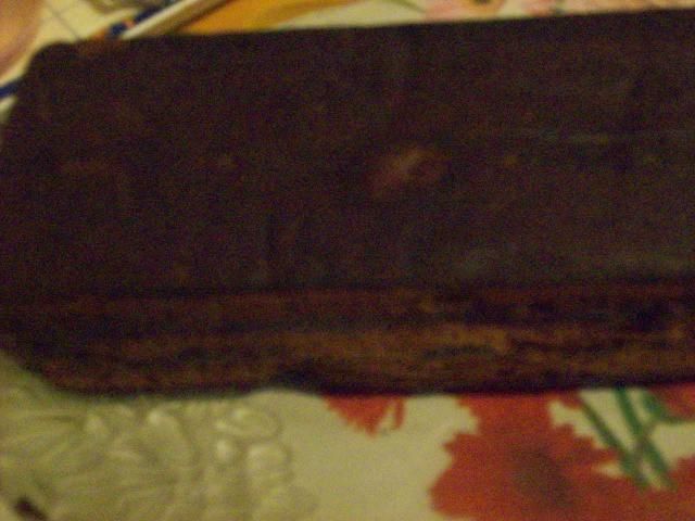 Piernik kakaowy z lukrem