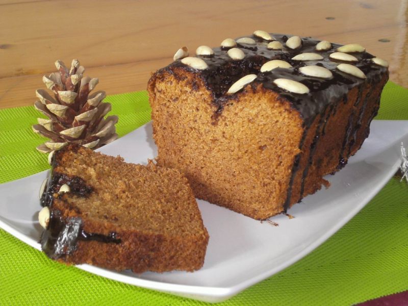 Piernik korzenny z polewą