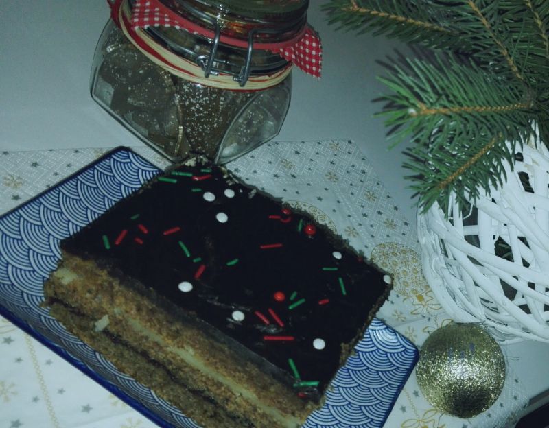 Piernik przekładany