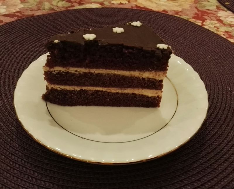 Piernik przekładany gotowanym sernikiem