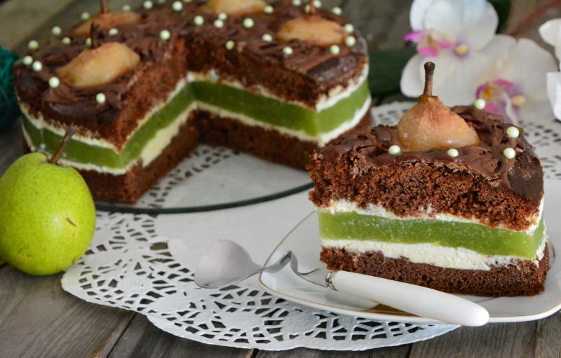 Piernik z musem gruszkowym