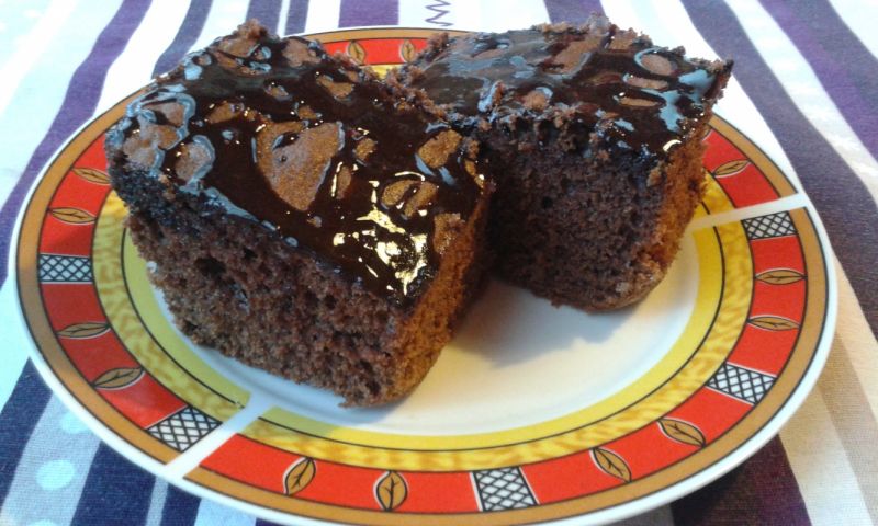 Piernik z polewą czekoladową