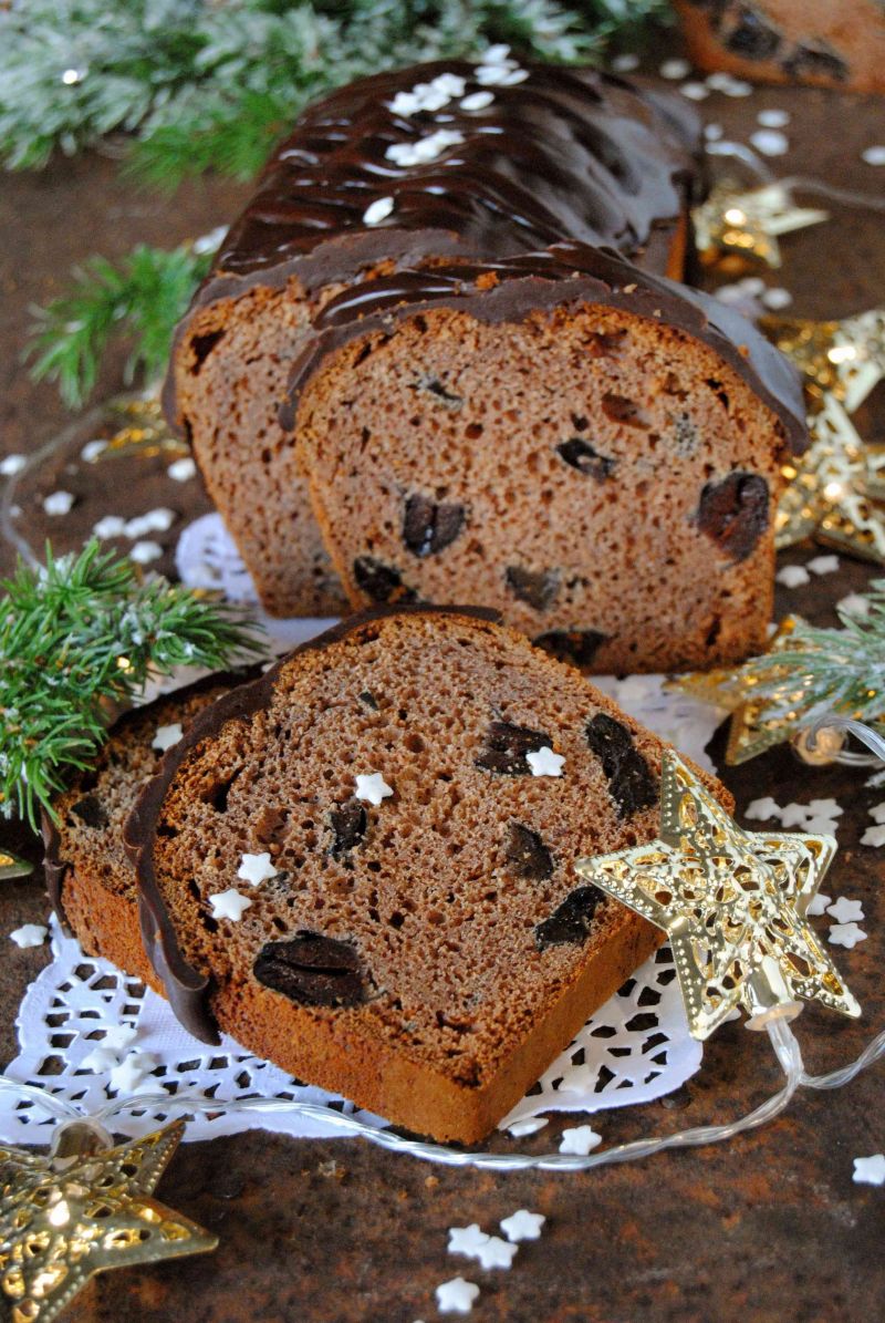 Piernik z wędzoną śliwką Piernik z wędzoną śliwką