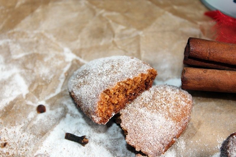 Pierniki z masłem orzechowym na mące z ciecierzycy