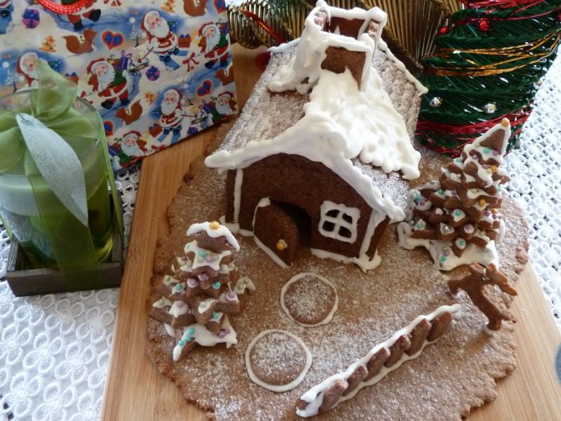 Piernikowa chatka na Boże Narodzenie  Piernikowa chatka na Boże Narodzenie