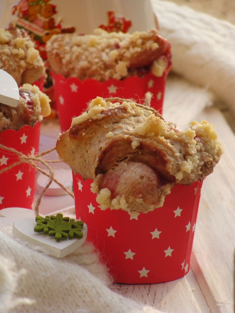 Piernikowe bułeczki z konfiturą 