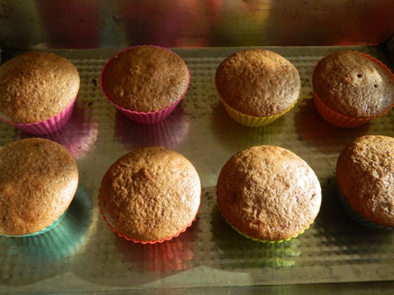 Piernikowe muffinki z kremem malinowym 