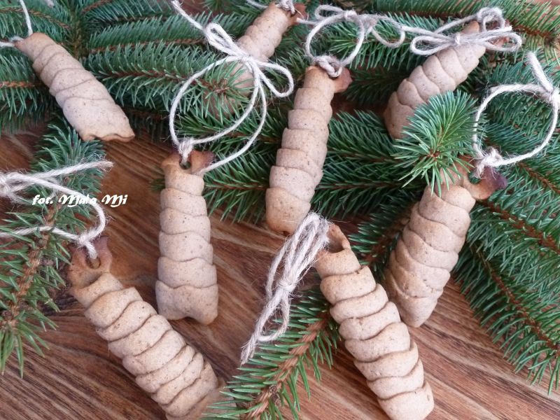 Piernikowe "szyszki" na choinkę