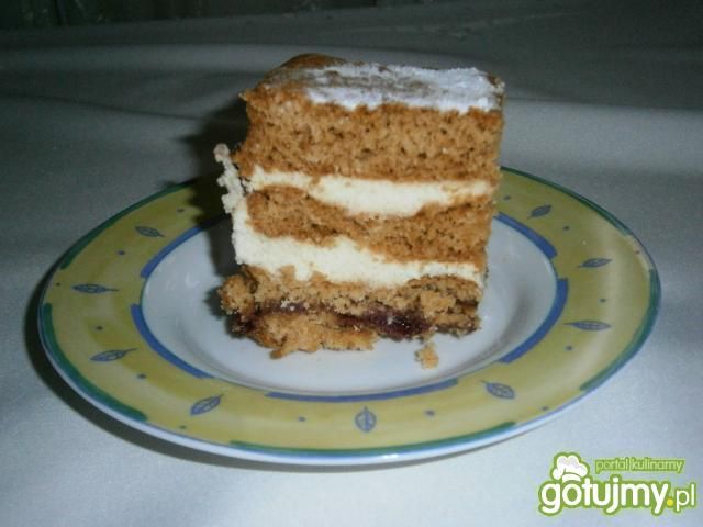 Piernikowy przekładaniec z kaszą manną  Piernikowy przekładaniec z kaszą manną