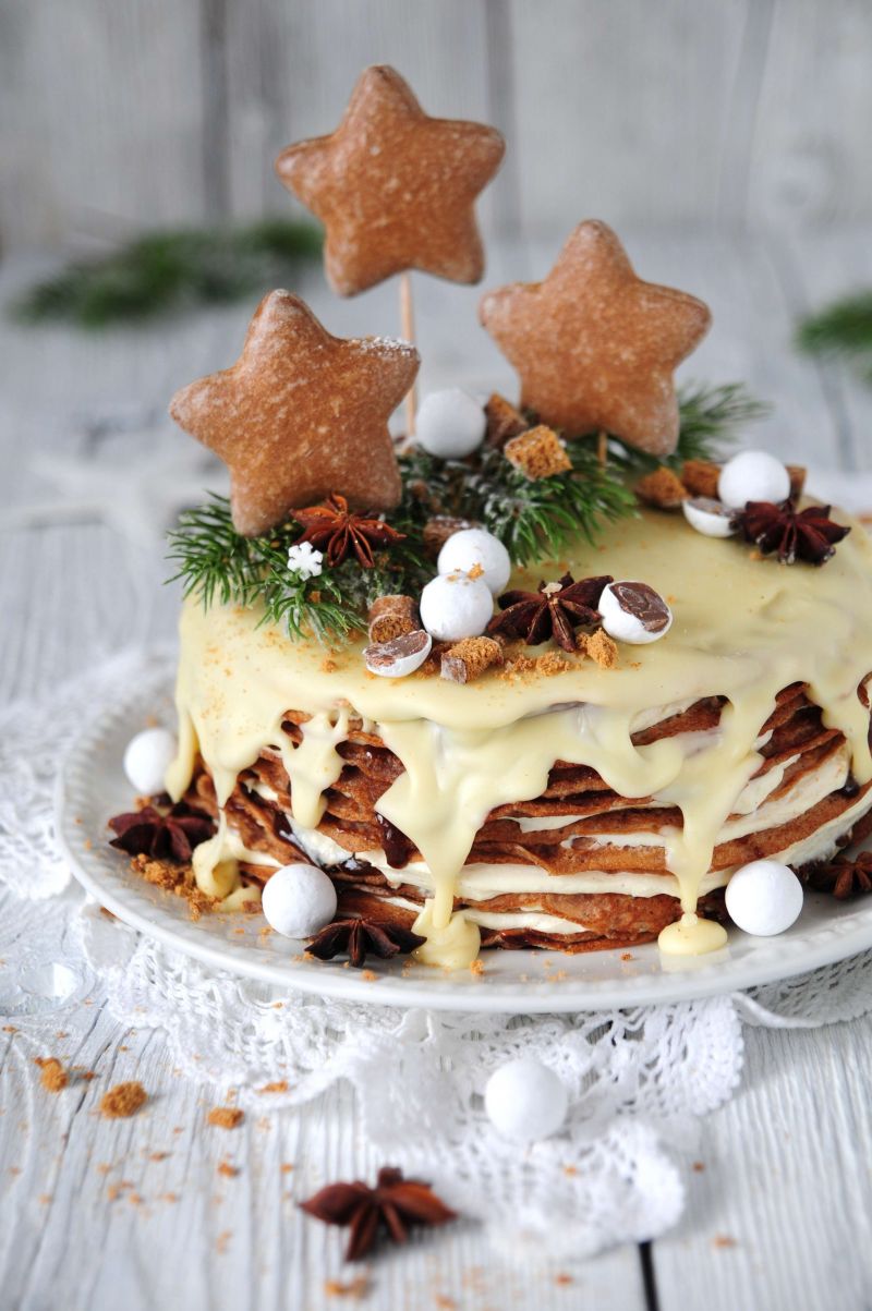 Piernikowy tort naleśnikowy Piernikowy tort naleśnikowy