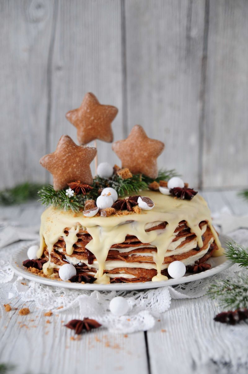 Piernikowy tort naleśnikowy Piernikowy tort naleśnikowy