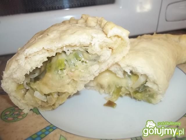 Pieróg nadziany porem